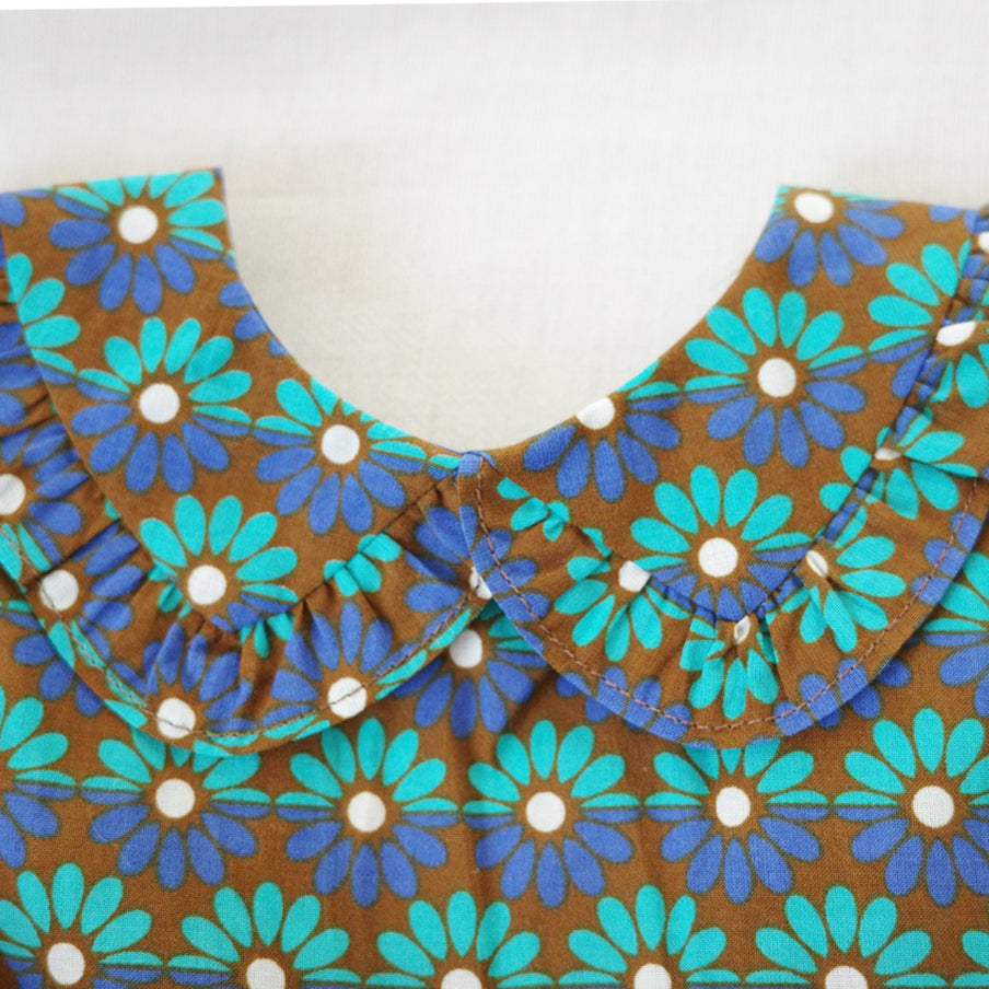 【30%OFF】&pal - flower print nosleeve shirt<brown>